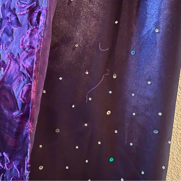 Vintage 90s Valerie Stevens Purple Burnout style gown w/slit SZ 10. - Picture 8 of 12